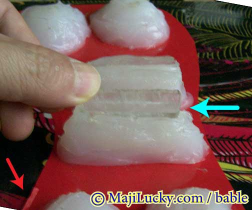 雪落としパーツの接着が弱い